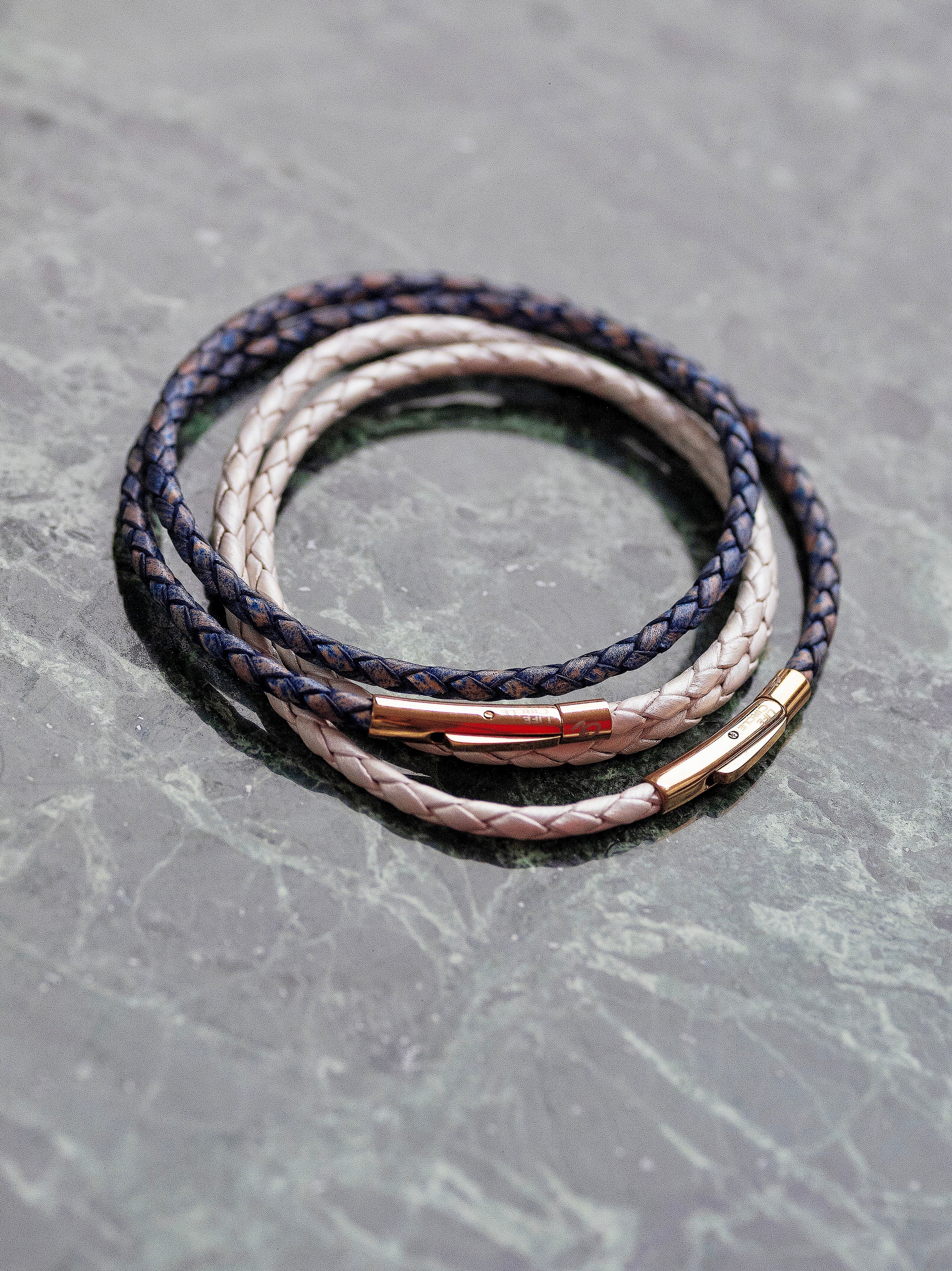 Bracelet cuir modulaire sur‑mesure Bleu Antique & Blanc Nacre Equilibre Azur, LifeCircle